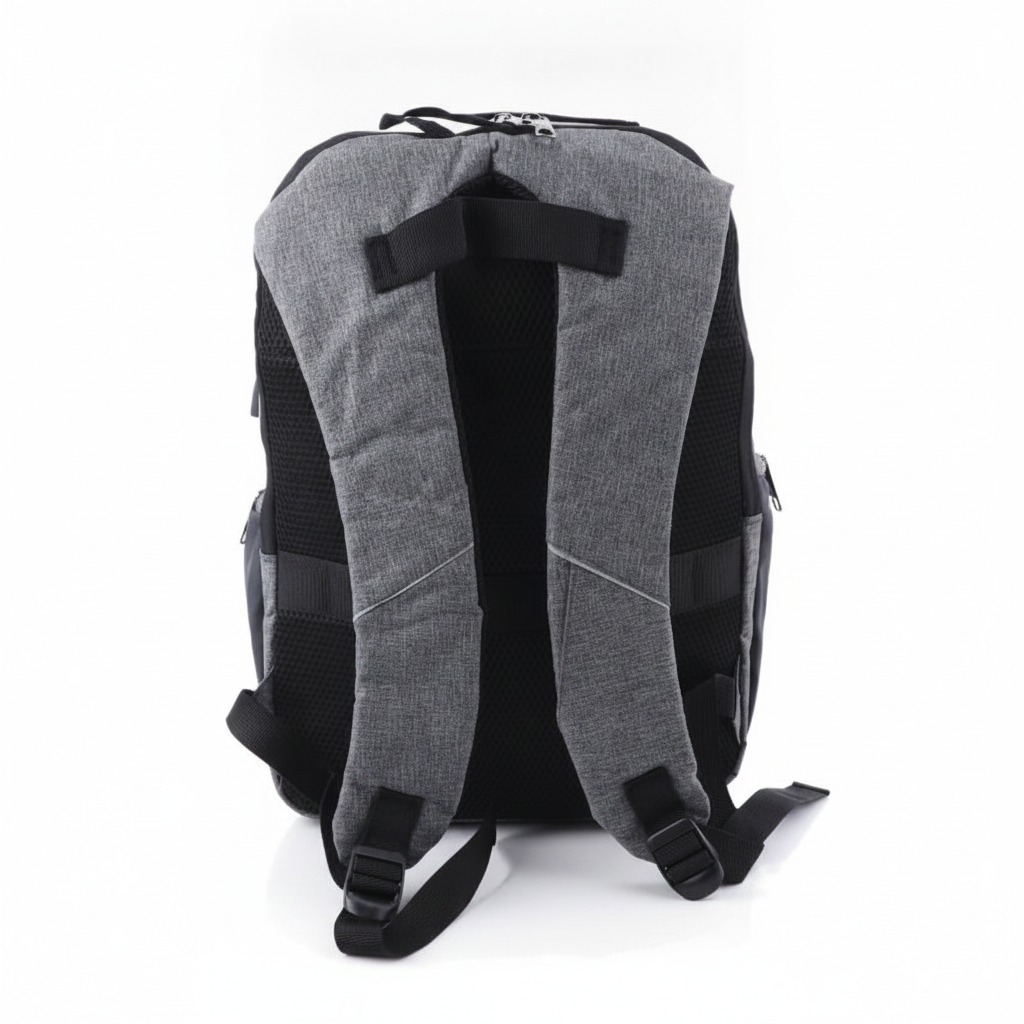 Mochila Urbana y Ejecutiva con Puerto USB (40 Litros) – Negro / Gris - Fondo blanco