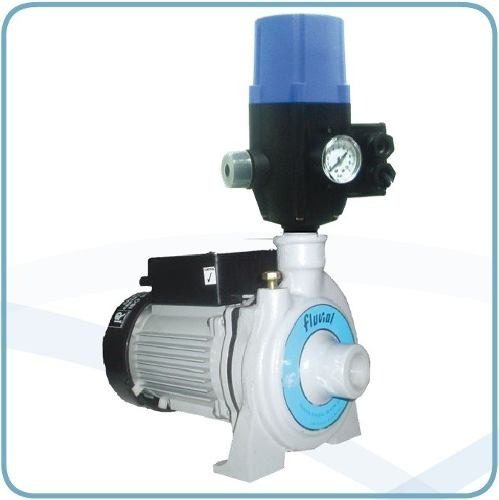 Bomba Presurizadora Fluvial 1 Hp Linea Kit De Presion 1  Negro