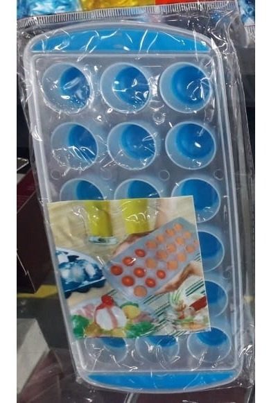 Cubetera Hielera Plastica Base Silicona Diferentes Formas Celeste - 3